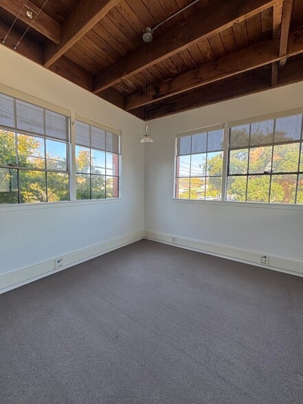 More Photos Of 940 Dwight Way, Berkeley Office For Sale