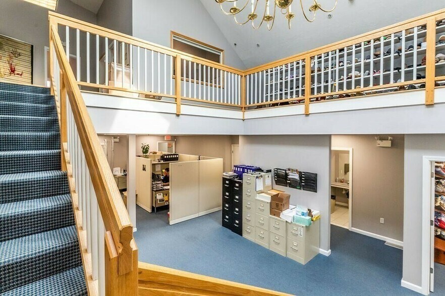 More Photos Of 7 Christy Dr, Brockton Office Residential For Sale
