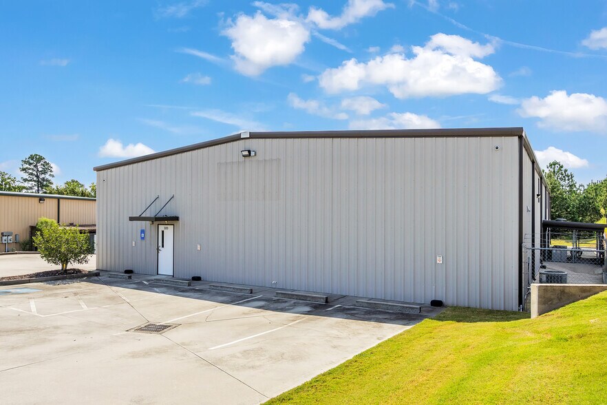 More Photos Of 320 Un Ct, Grovetown Warehouse For Sale