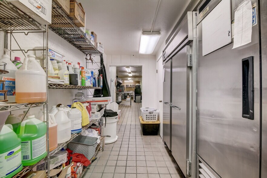 More Photos Of 617 E North St, Poynette Restaurant For Sale