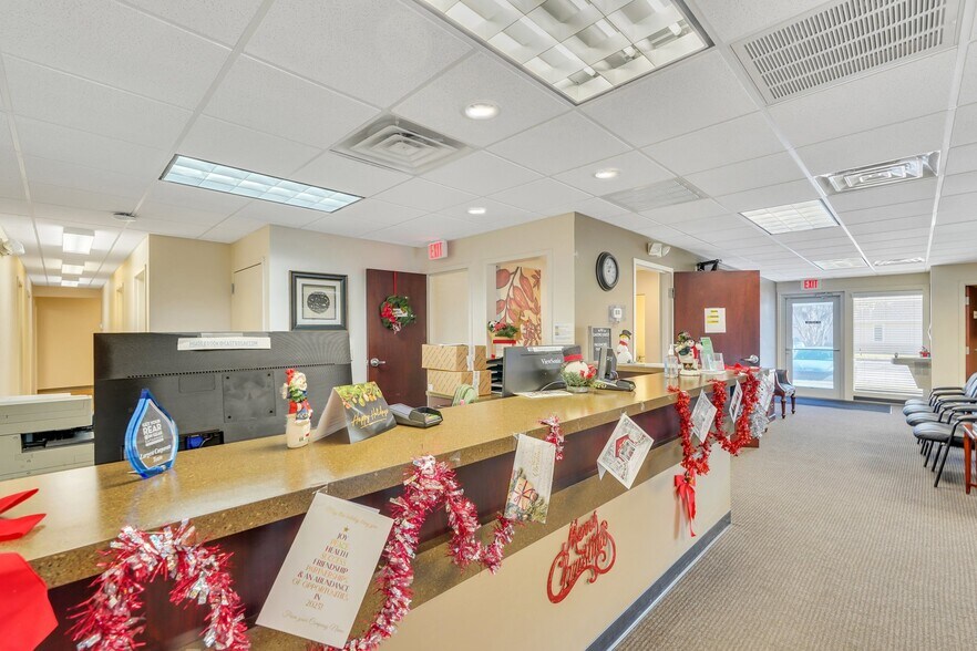 More Photos Of 11706 Mercy Blvd, Savannah Medical For Lease