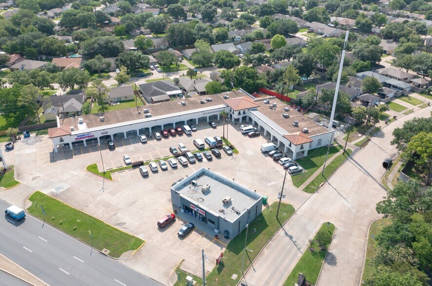 More Photos Of 15965 Westheimer Rd, Houston Unknown For Lease