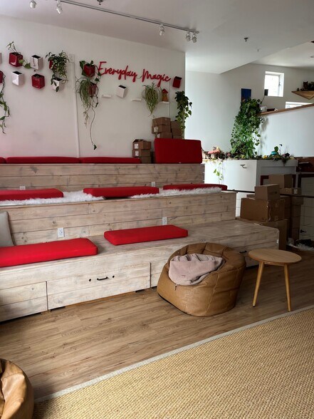 More Photos Of 1201-1291 Electric Ave, Venice Loft Creative Space For Lease