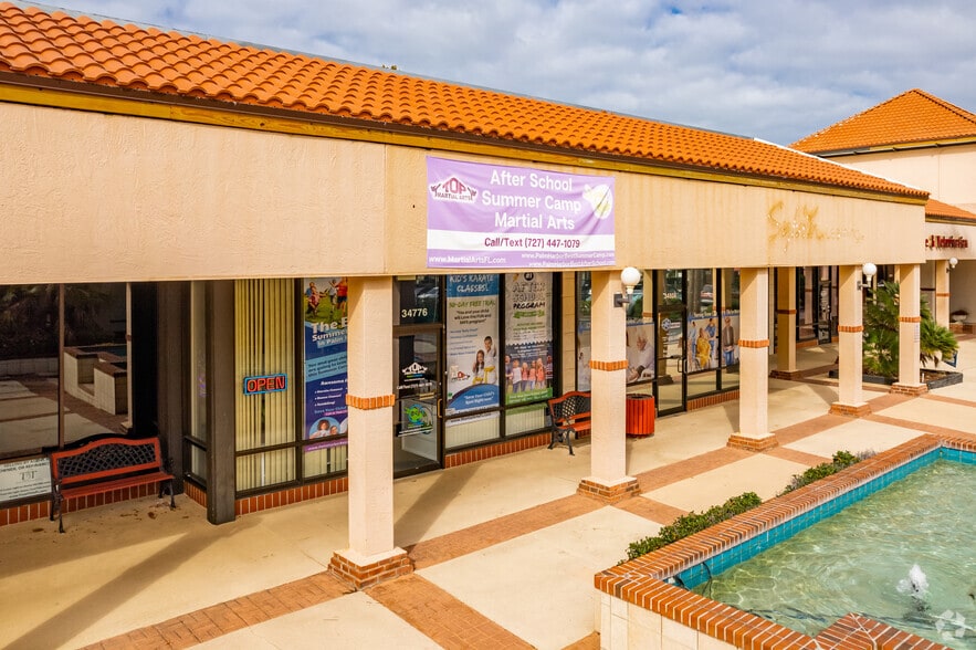 More Photos Of 34718-35084 US Highway 19 N, Palm Harbor Unknown For Lease