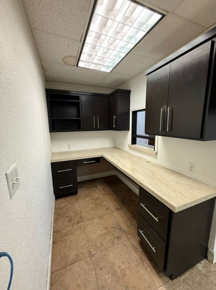 More Photos Of 1300 W US Highway 83, Alamo Warehouse For Sale