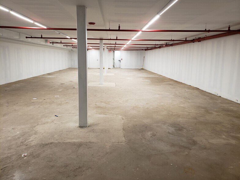 More Photos Of 526 Broadway, Newark General Retail For Sale