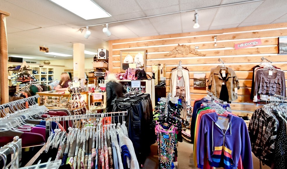 More Photos Of 100 N Main St, Breckenridge General Retail For Sale