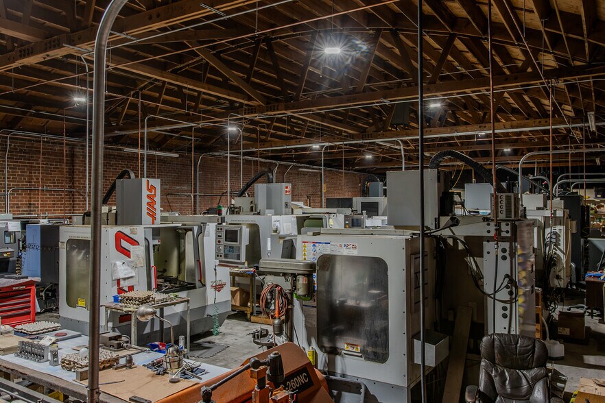 More Photos Of 2456 E 57th St, Huntington Park Warehouse For Sale
