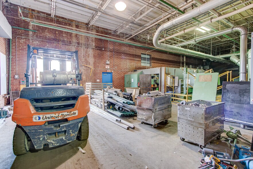 More Photos Of 418 Ascauga Lake Rd, Graniteville Manufacturing For Lease