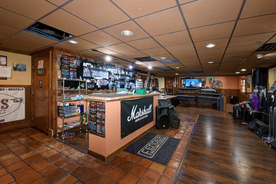 More Photos Of 1900 Mellwood Ave, Louisville Freestanding For Sale