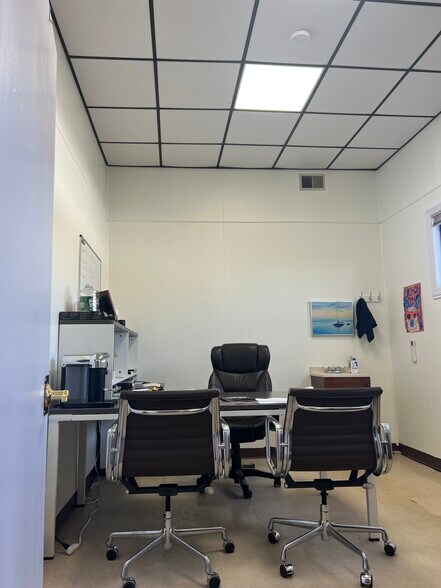 More Photos Of 470 Ridgedale Ave, East Hanover Storefront Retail Office For Lease