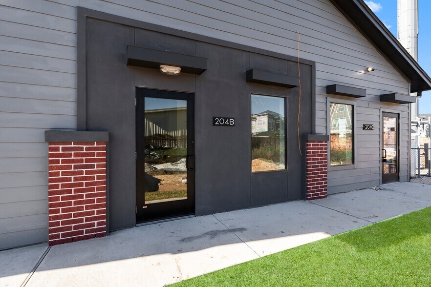 More Photos Of 11606 Westlock Dr, Tomball Medical For Sale