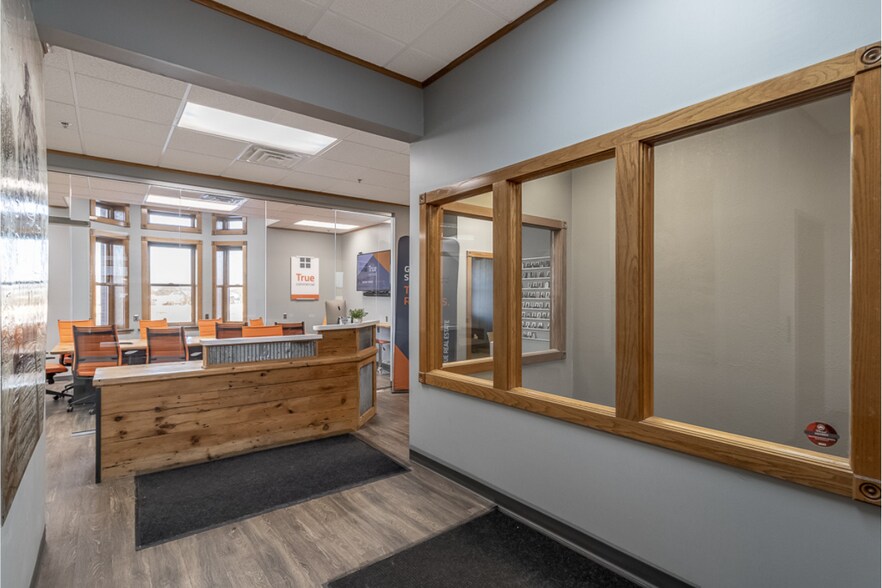 More Photos Of 112-142 S Riverfront Dr, Mankato Office For Lease