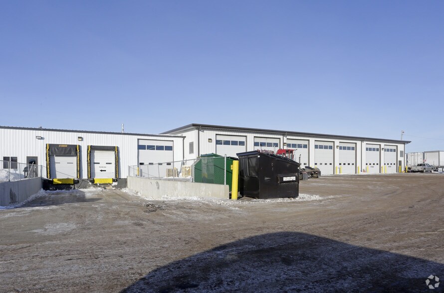 More Photos Of 3911 37th Ave S, Fargo Warehouse For Lease