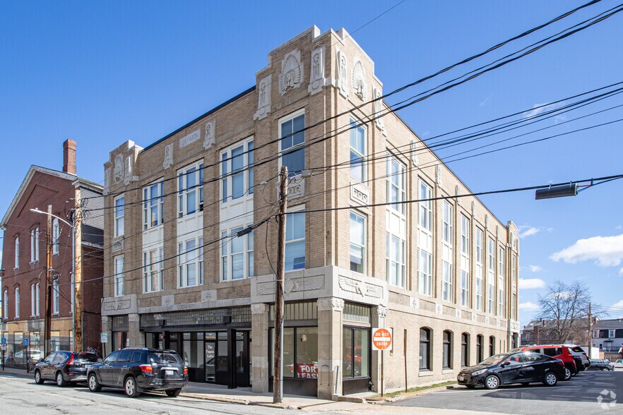 Primary Photo Of 5 Washington St, Biddeford Apartments For Lease