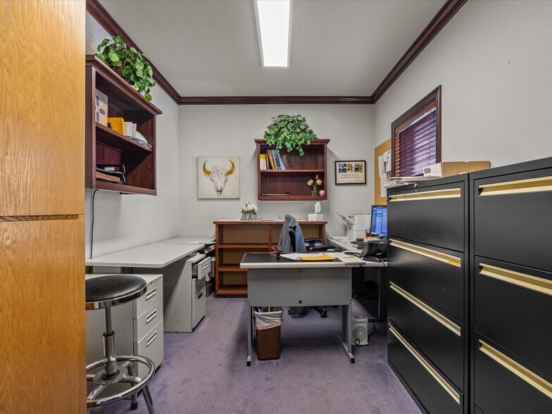 More Photos Of 800 Belford Ave, Grand Junction Office For Sale