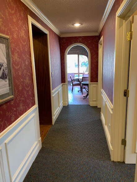 More Photos Of 2405 Broadway St, Lubbock Office For Sale