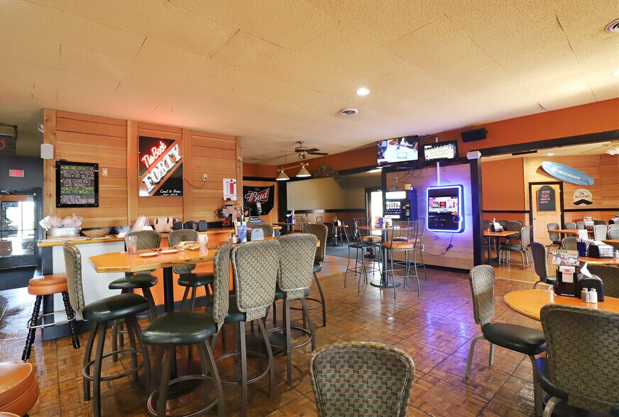 More Photos Of 15952 Oakley Rd, Chesaning Freestanding For Sale