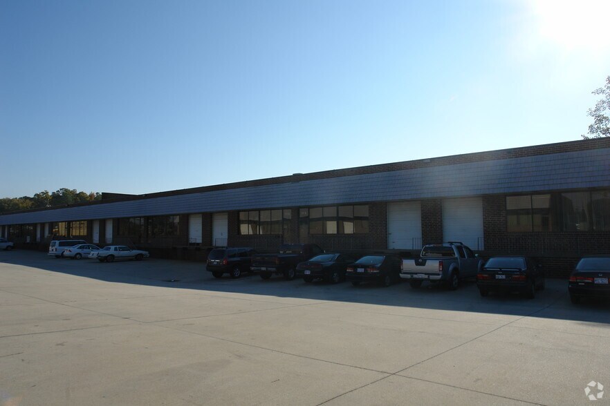 More Photos Of 717 Atando Ave, Charlotte Light Manufacturing For Lease