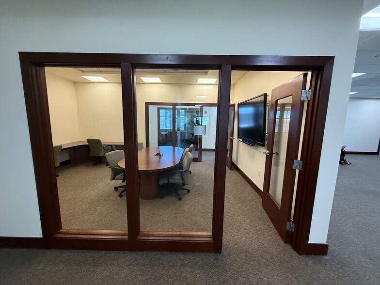 More Photos Of 180 N University Ave, Provo Office For Lease