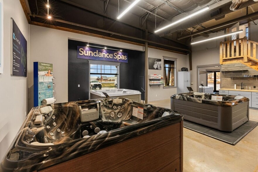 More Photos Of 81211 Gallatin Rd, Bozeman General Retail For Sale