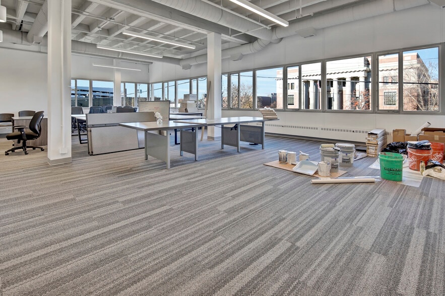 More Photos Of 717 W St Germain St, Saint Cloud Office For Lease