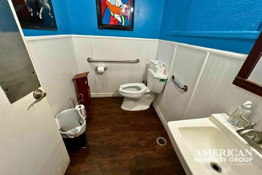 More Photos Of 987 S Packinghouse Rd, Sarasota Restaurant For Sale