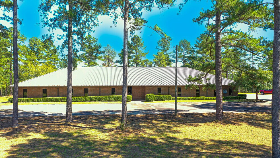 More Photos Of 31 Quail Run, Edgefield Office For Sale