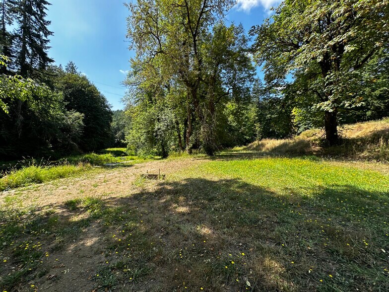 More Photos Of 747 Atlas Rd, Vader Warehouse For Sale