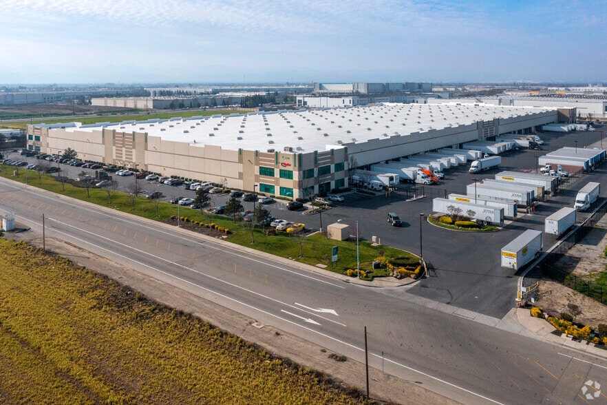 More Photos Of 2795 N Paradise Ave, Tracy Refrigeration Cold Storage For Lease