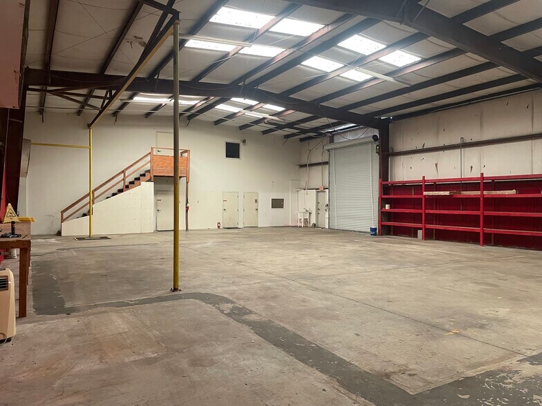 More Photos Of 3766 Halls Mill Rd, Mobile Service For Lease