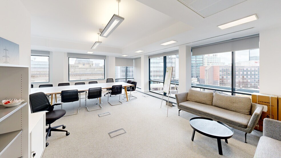 More Photos Of 156 Great Charles Street Queensway, Birmingham Coworking Space