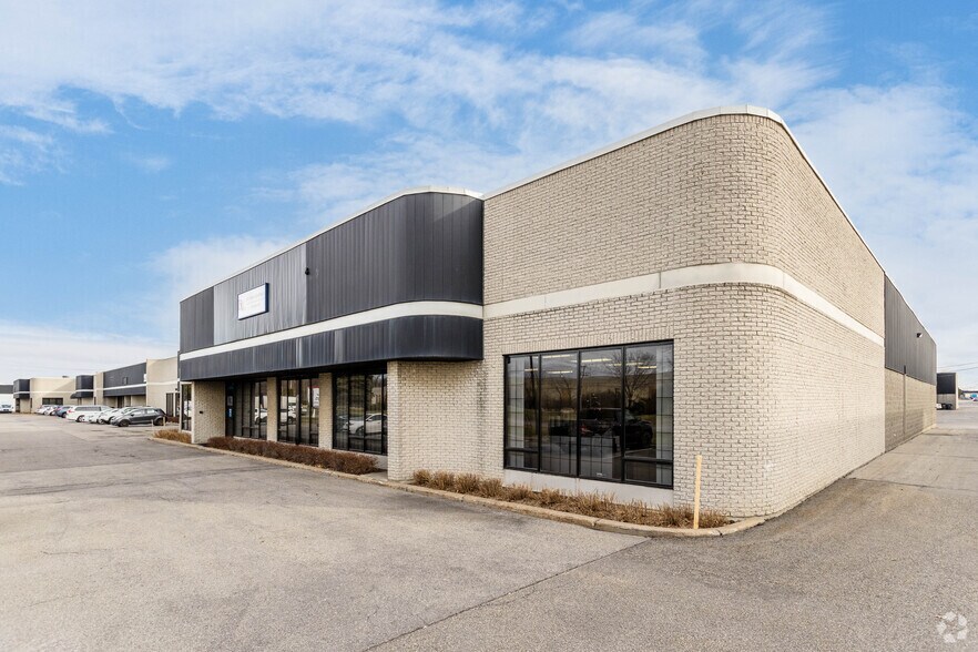 Primary Photo Of 3450-3560 Boul Poirier, Montréal Warehouse For Lease