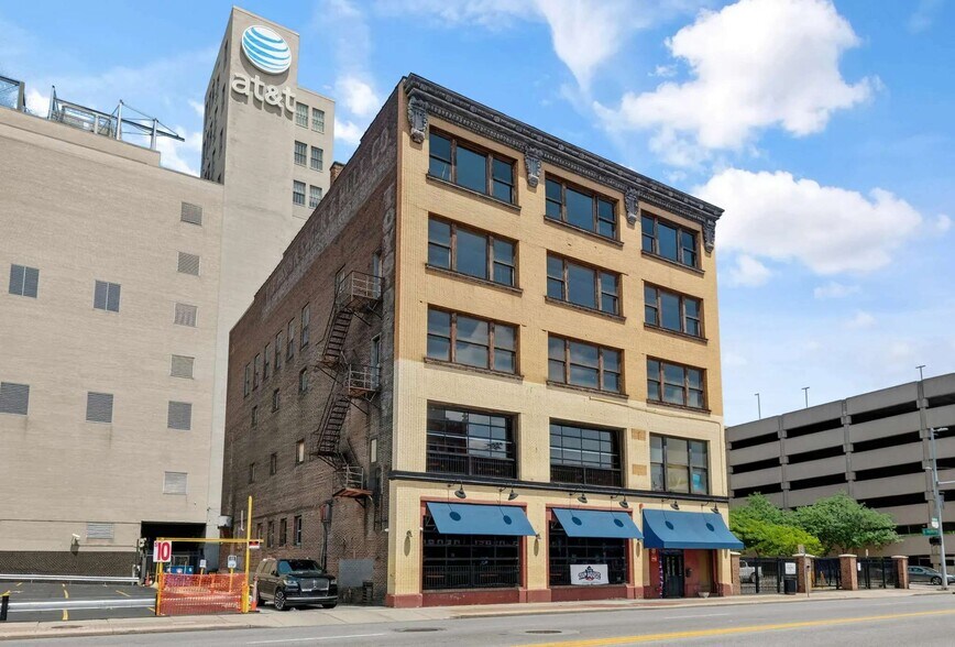 Primary Photo Of 610 Monroe St, Toledo Storefront Retail Residential For Sale