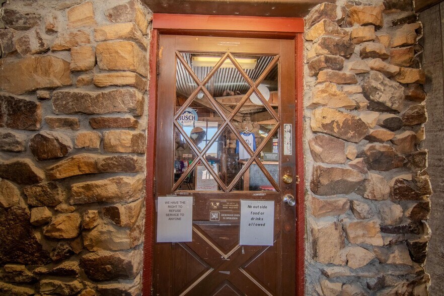 More Photos Of 18400 E B Hwy, Sheldon Flex For Sale