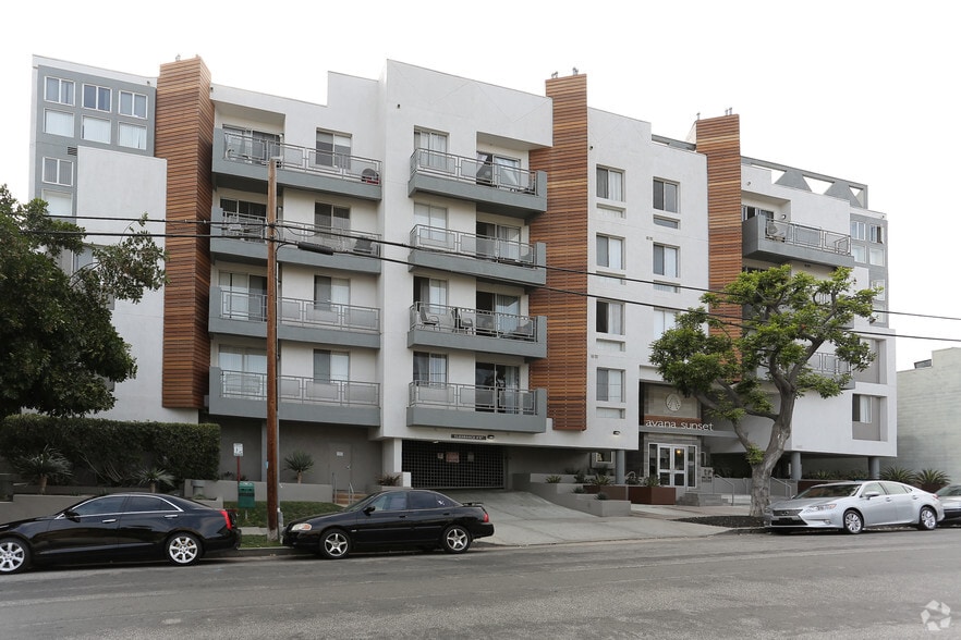 More Photos Of 1443 N Fuller Ave, Los Angeles Apartments For Sale