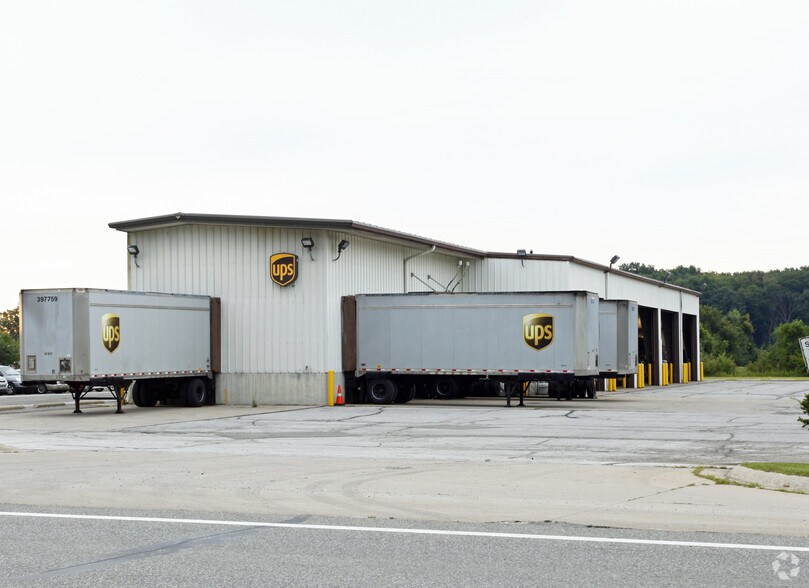 More Photos Of 15400 S Telegraph Rd, Monroe Truck Terminal For Sale