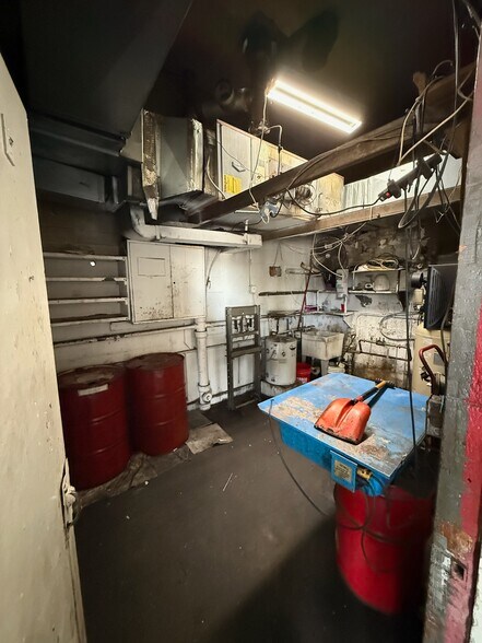 More Photos Of 109 Rt 112, Port Jefferson Station Auto Repair For Lease