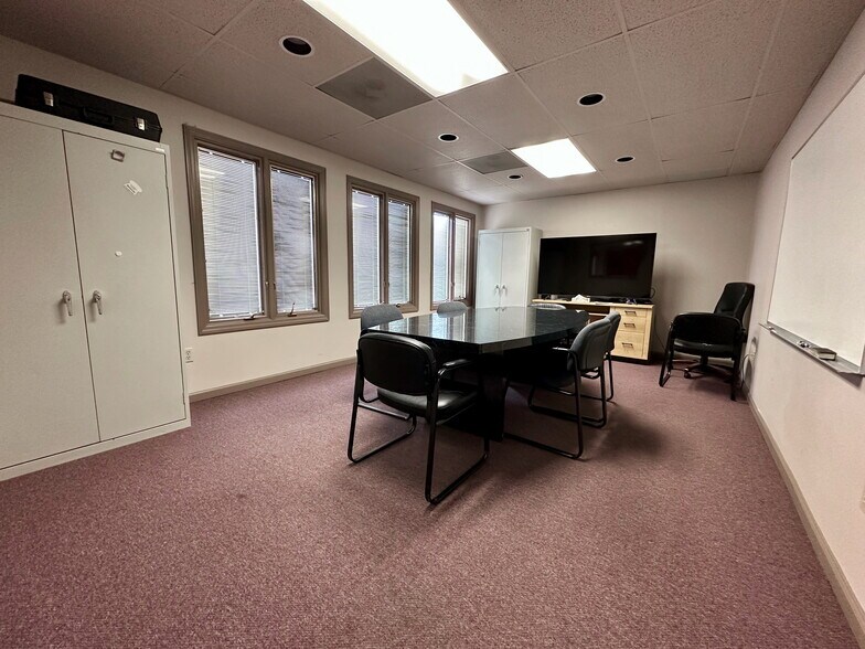 More Photos Of 510 E Main St, Carnegie Office For Sale