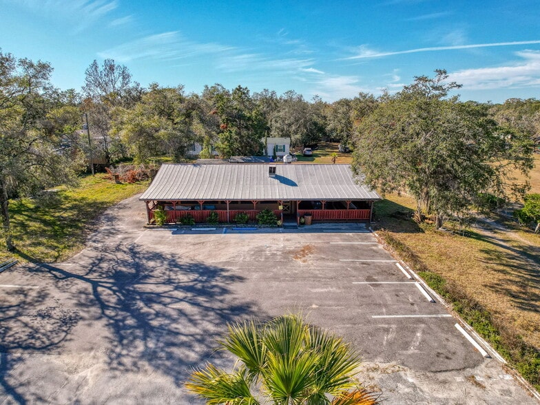 More Photos Of 15525 Shady Hills Rd, Spring Hill Restaurant For Sale