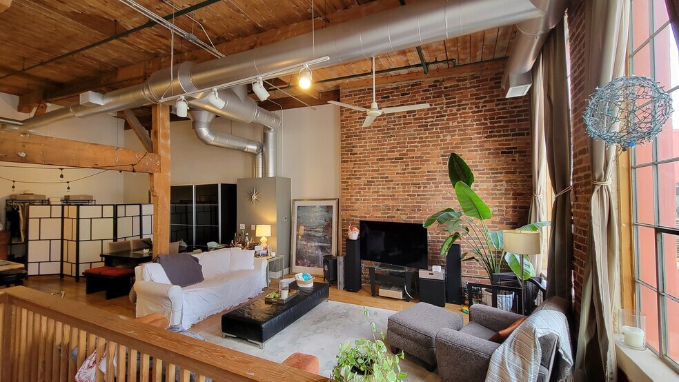More Photos Of 2108 South Blvd, Charlotte Loft Creative Space For Sale