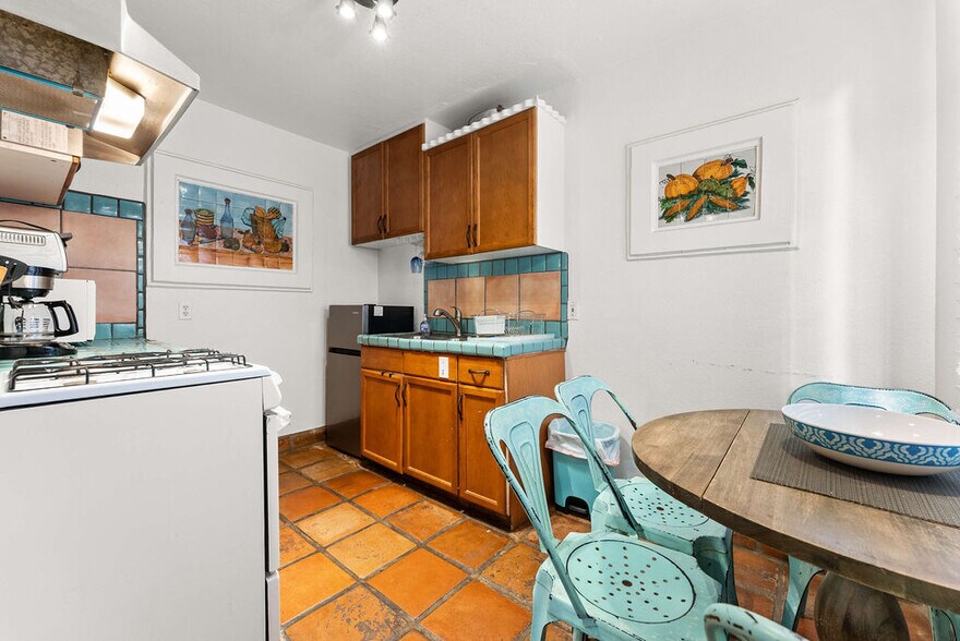 More Photos Of 2282-2284 Congress St, San Diego Apartments For Sale