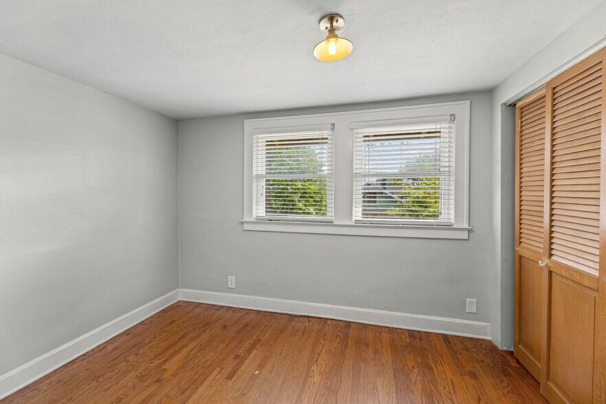 More Photos Of 347 Lawn Ave, Kansas City Apartments For Sale