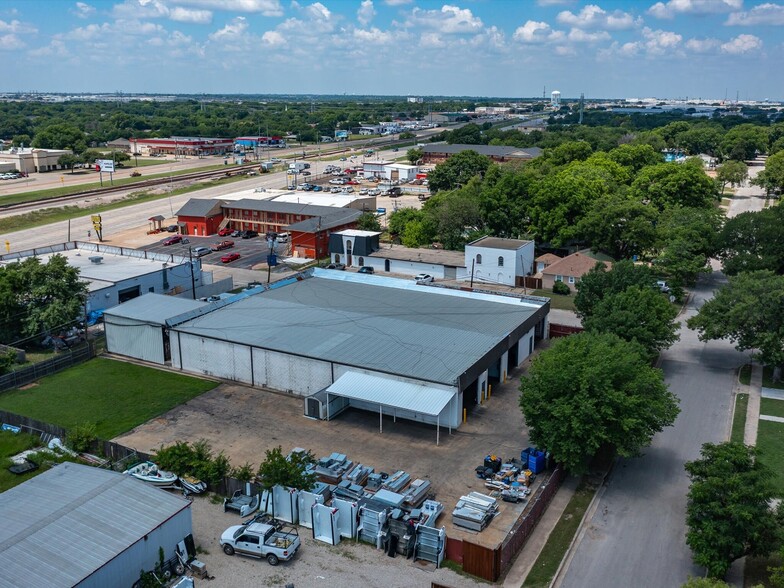 Primary Photo Of 1713 NW Dallas St, Grand Prairie Warehouse For Lease