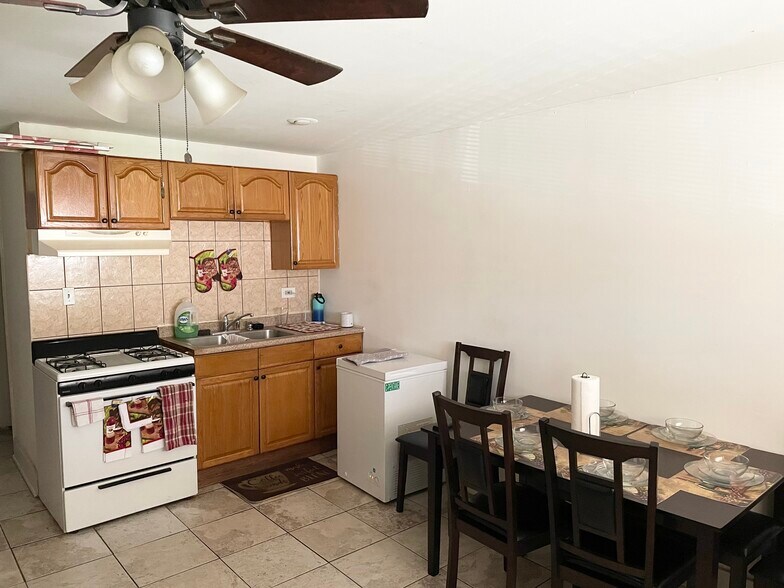 More Photos Of 5017 W 14th St, Cicero Apartments For Sale