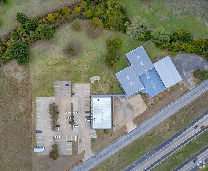 More Photos Of 2401 N Highway 287, Mansfield Unknown For Lease