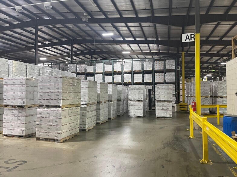 More Photos Of 122-342 Kohlman Rd, Fond Du Lac Industrial For Sale