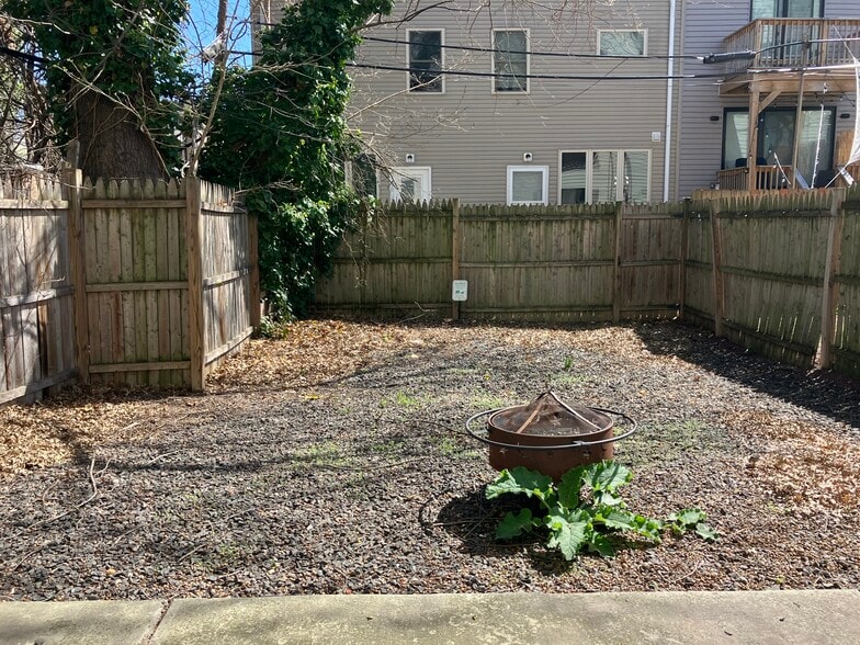 More Photos Of 423 N 40th St, Philadelphia Apartments For Sale