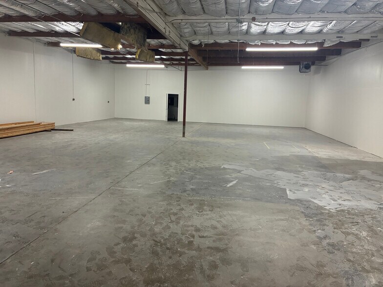 More Photos Of 1064 Woodland Ave, Modesto Warehouse For Lease