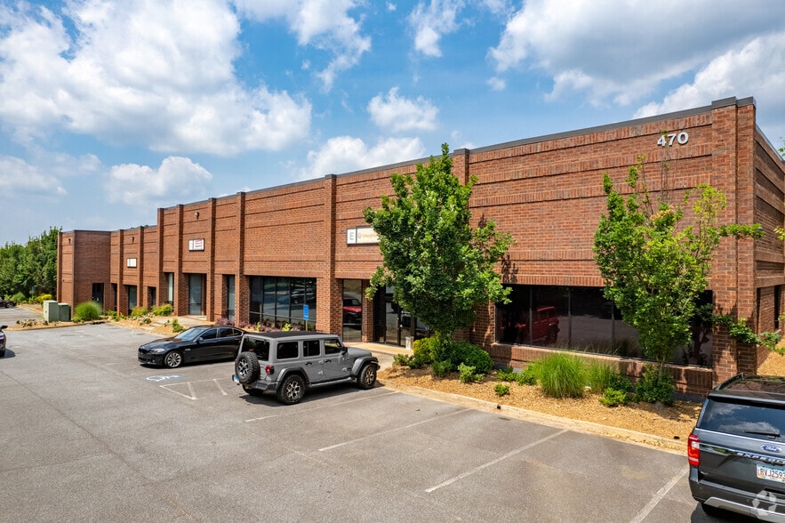 More Photos Of 470 Satellite Blvd NE, Suwanee Warehouse For Lease